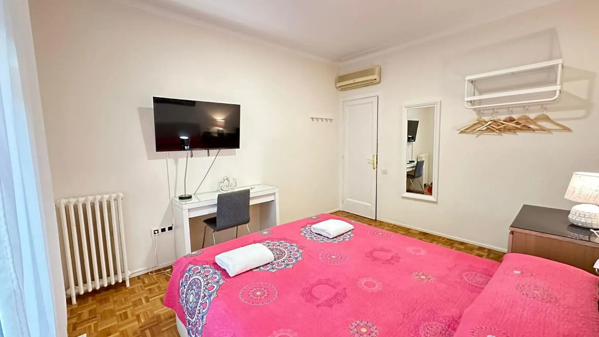 Habitaciones En La Calle Villaro Barcelona 0*,  Spanje