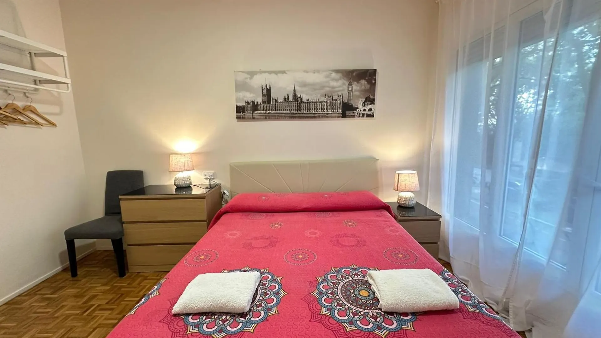 Habitaciones En La Calle Villaro Barcelona Spanje